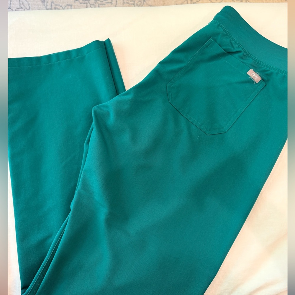 Figs Livingston pants in large tall hunter green
